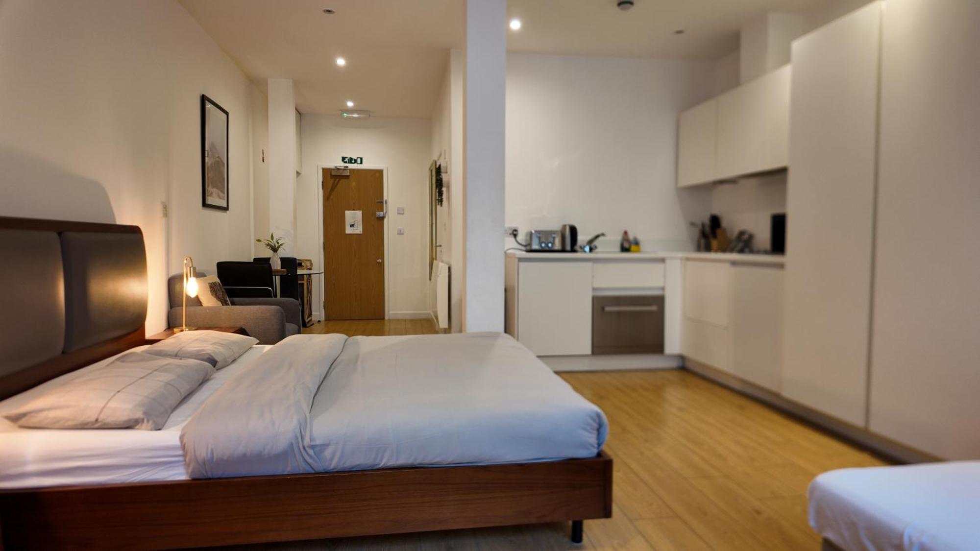 Sleep6 In Leicester Square, Soho Vr7 London Exterior photo